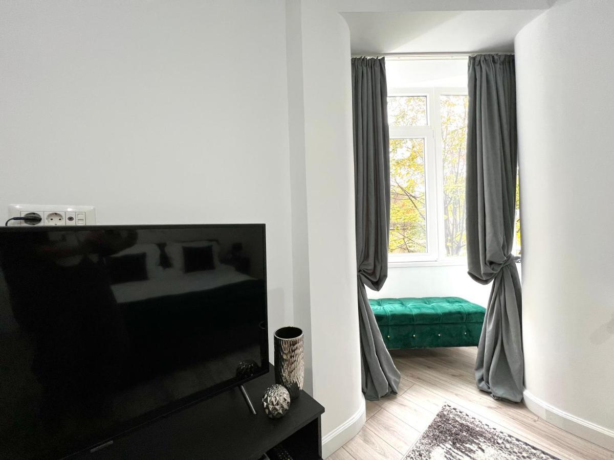 Green Spot - Premium Studio - Sanador Victoriei Бухарест Экстерьер фото